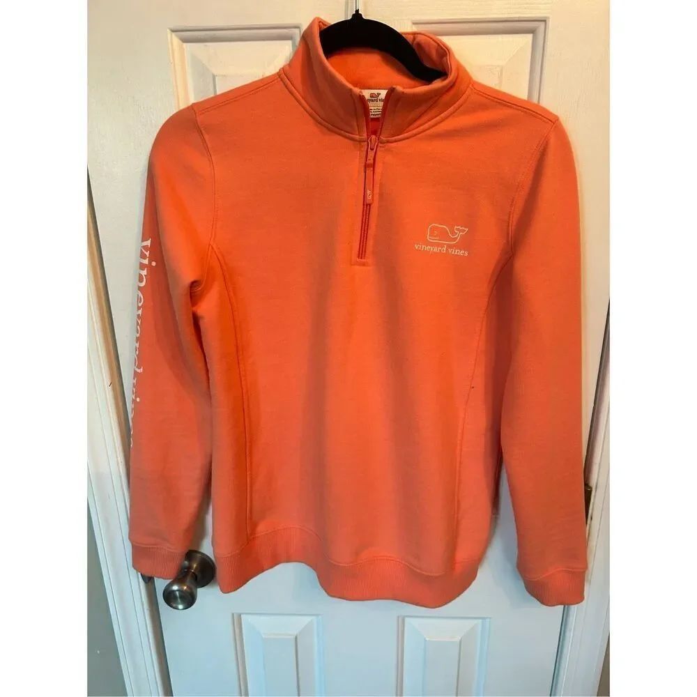 Vineyard Vines Size x Small tangerine colored sweats warm winter sweatshirt